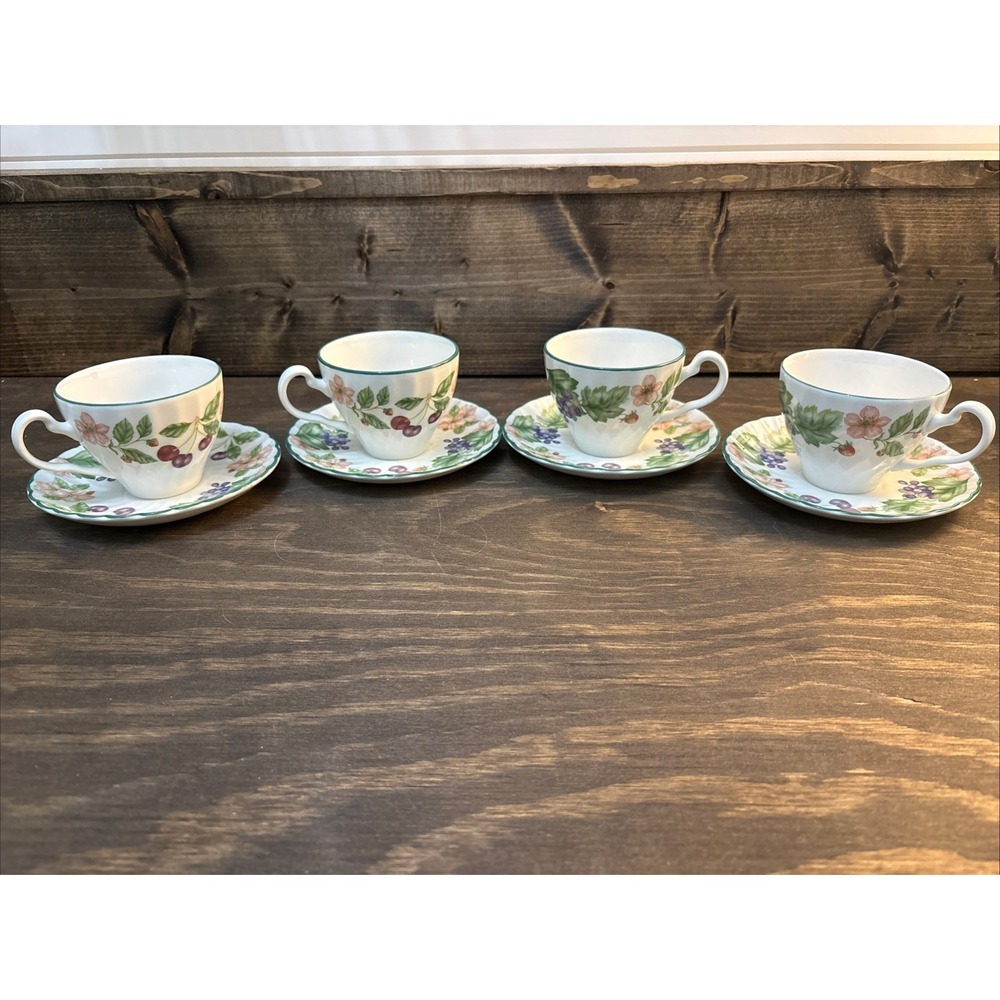 Johnson Bros colorful fruits England 6oz Set Of 4 cups & saucers